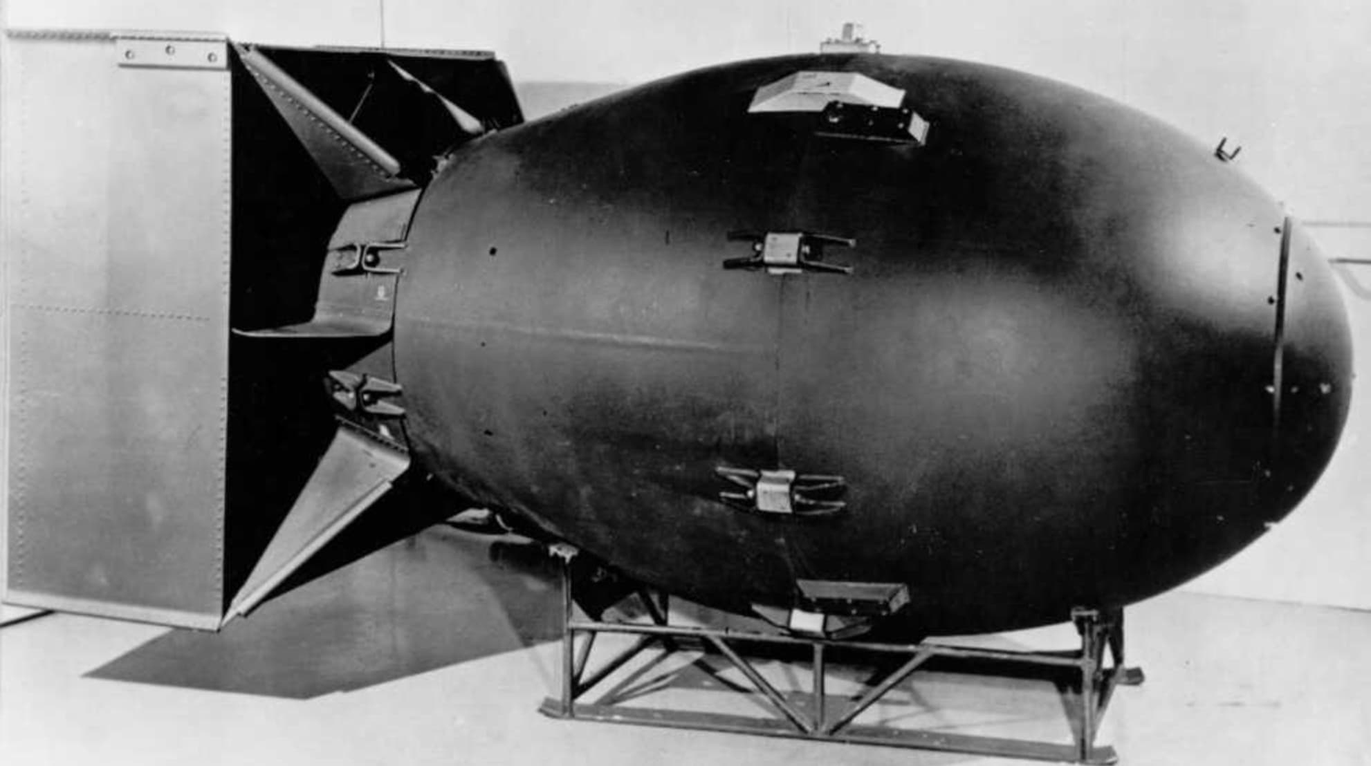 german nuclear bomb - 0 O